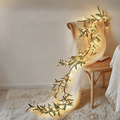Botanical Garland Light