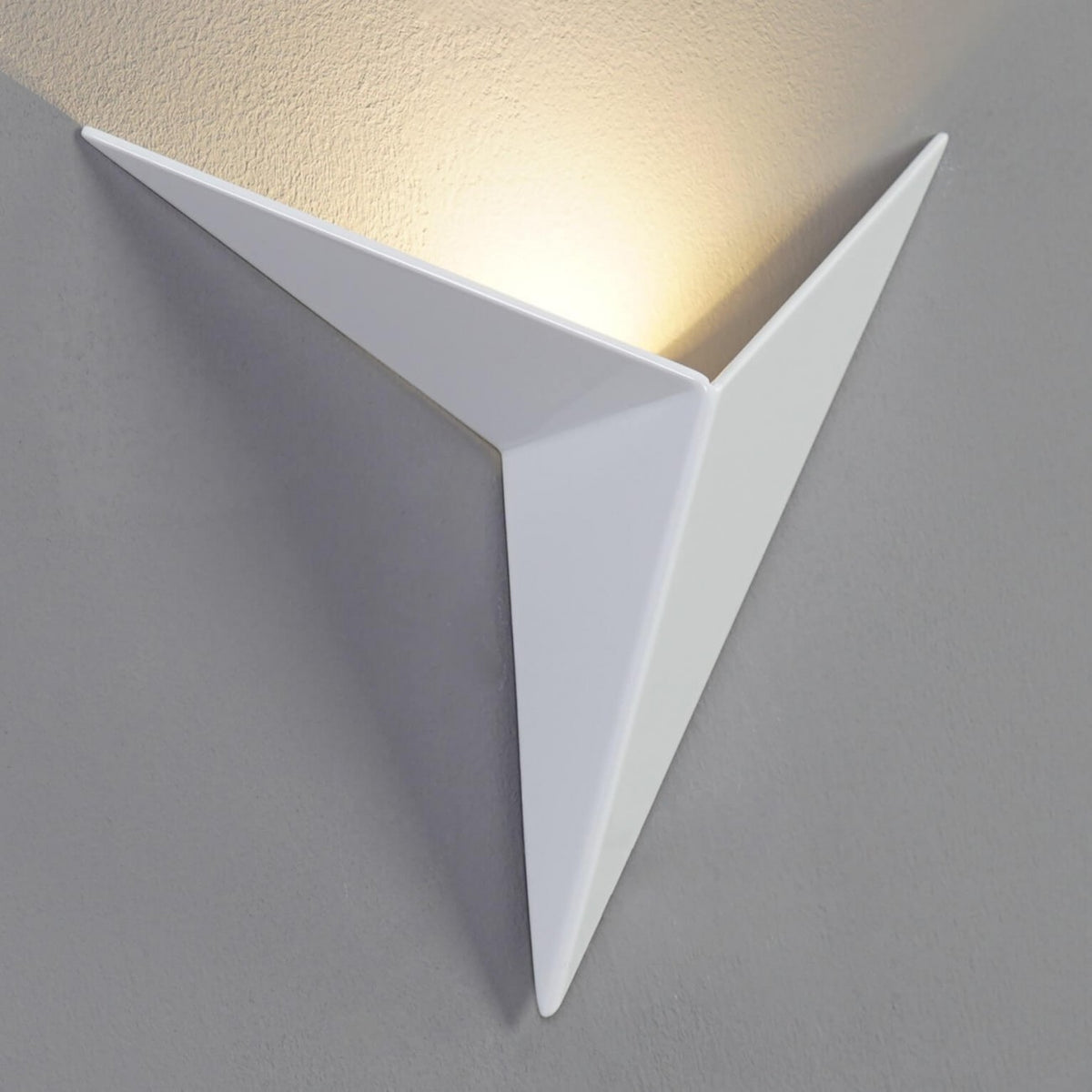 Trigon™ Lámpara de pared